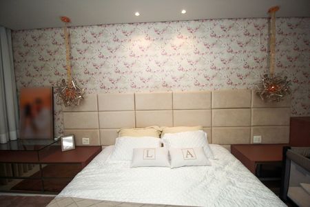 Apartamento à venda com 228m², 2 quartos e 4 vagas Apartamento à venda com 228m², 2 quartos e 4 vagasSuíte Master