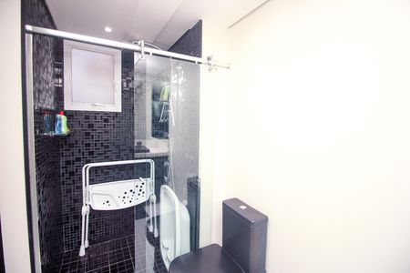 Apartamento à venda com 228m², 2 quartos e 4 vagas Apartamento à venda com 228m², 2 quartos e 4 vagasBanheiro da Suíte