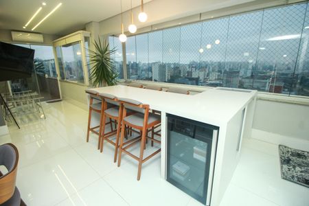 Apartamento à venda com 228m², 2 quartos e 4 vagas Apartamento à venda com 228m², 2 quartos e 4 vagasVaranda gourmet