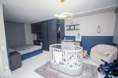 Apartamento à venda com 228m², 2 quartos e 4 vagas Apartamento à venda com 228m², 2 quartos e 4 vagasSuíte