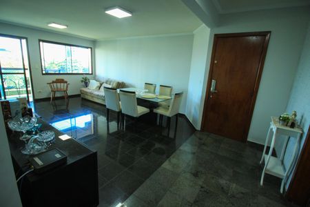Apartamento à venda com 120m², 3 quartos e 2 vagas