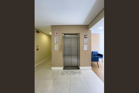 Apartamento à venda com 44m², 2 quartos e 1 vagaÁrea Comum - Hall de Entrada 