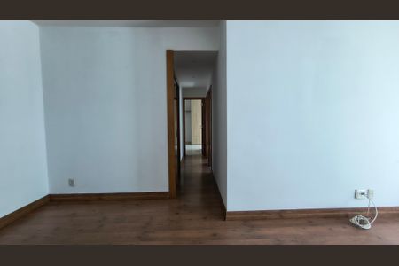 Sala de apartamento para alugar com 3 quartos, 93m² em Barra da Tijuca, Rio de Janeiro