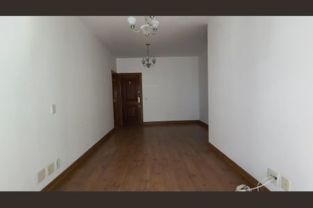 Sala de apartamento para alugar com 3 quartos, 93m² em Barra da Tijuca, Rio de Janeiro