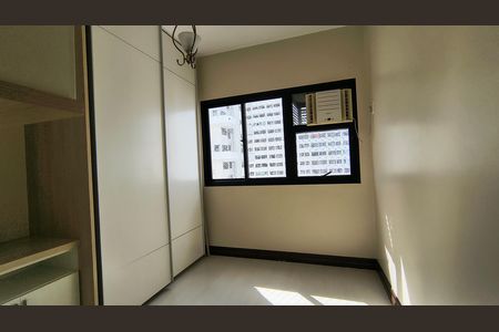 Apartamento à venda com 93m², 3 quartos e 2 vagas Apartamento à venda com 93m², 3 quartos e 2 vagasQuarto 1