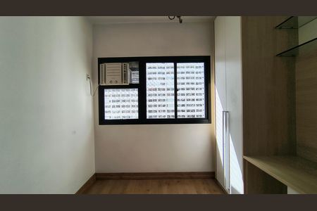 Apartamento à venda com 93m², 3 quartos e 2 vagas Apartamento à venda com 93m², 3 quartos e 2 vagasQuarto 2
