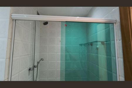 Apartamento à venda com 93m², 3 quartos e 2 vagas Apartamento à venda com 93m², 3 quartos e 2 vagasBanheiro da Suíte