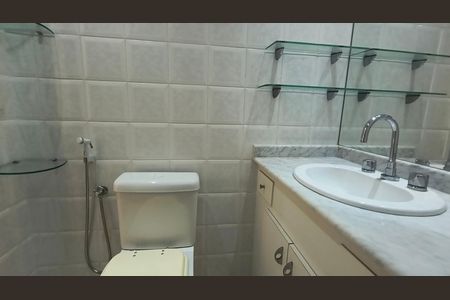 Apartamento à venda com 93m², 3 quartos e 2 vagas Apartamento à venda com 93m², 3 quartos e 2 vagasBanheiro da Suíte