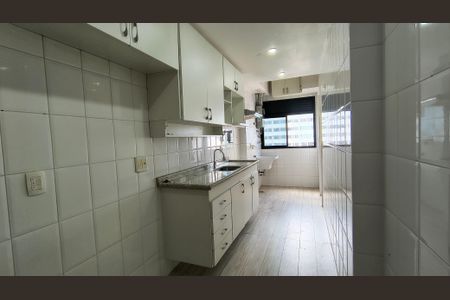 Apartamento à venda com 93m², 3 quartos e 2 vagas Apartamento à venda com 93m², 3 quartos e 2 vagasCozinha e Área de Serviço