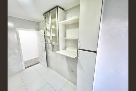 Apartamento à venda com 90m², 3 quartos e 2 vagasCozinha