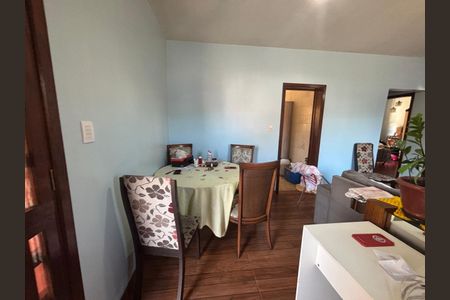 Casa à venda com 110m², 2 quartos e sem vagaSala