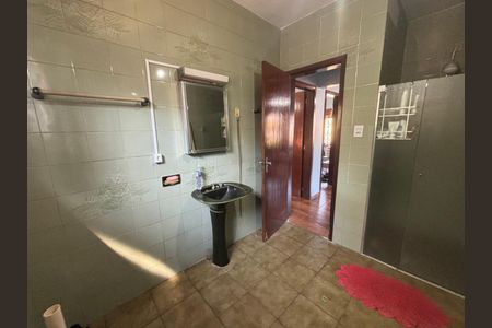 Casa à venda com 110m², 2 quartos e sem vagaBanheiro social