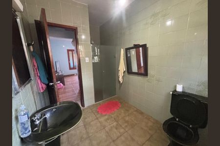 Casa à venda com 110m², 2 quartos e sem vagaBanheiro social
