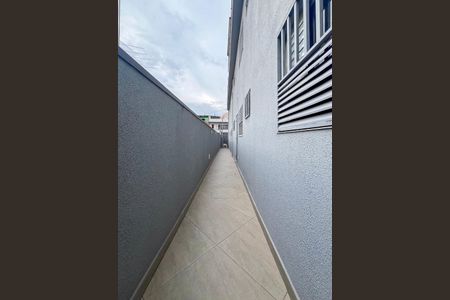 Casa de condomínio à venda com 290m², 8 quartos e 3 vagasCorredor 1