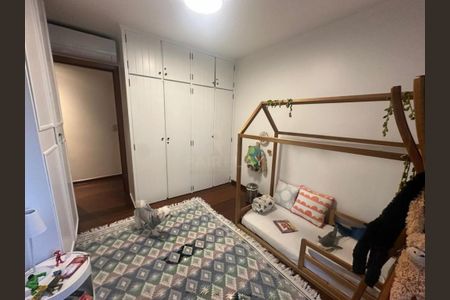 Apartamento à venda com 155m², 4 quartos e 2 vagas