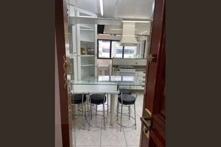 Apartamento à venda com 155m², 4 quartos e 2 vagas
