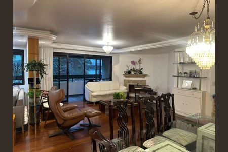 Apartamento à venda com 155m², 4 quartos e 2 vagas