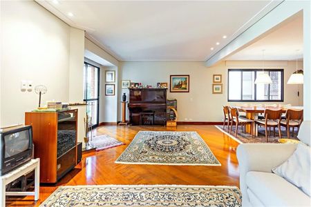 Apartamento à venda com 4 quartos, 217m² em Vila Nova Conceição, São Paulo