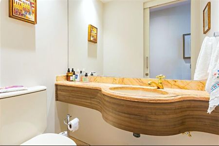 Apartamento à venda com 4 quartos, 217m² em Vila Nova Conceição, São Paulo