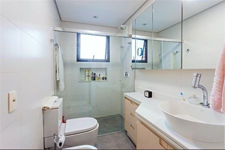 Apartamento à venda com 4 quartos, 217m² em Vila Nova Conceição, São Paulo