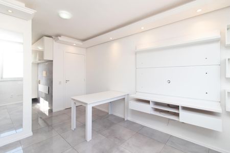 Sala de apartamento à venda com 2 quartos, 45m² em Cavalhada, Porto Alegre