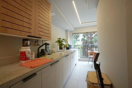 Apartamento à venda com 69m², 2 quartos e 1 vagaÁrea de Serviço