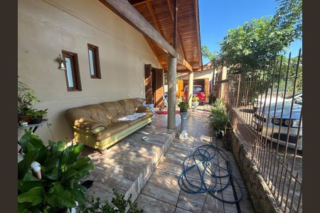 Casa para alugar com 230m², 3 quartos e 2 vagas