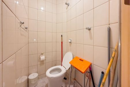 Apartamento para alugar com 69m², 2 quartos e sem vagaBanheiro de Serviço