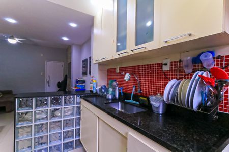 Apartamento à venda com 72m², 2 quartos e sem vaga Apartamento à venda com 72m², 2 quartos e sem vagaCozinha