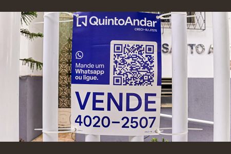 Apartamento à venda com 72m², 2 quartos e sem vaga Apartamento à venda com 72m², 2 quartos e sem vagaFachado do condomínio com placa