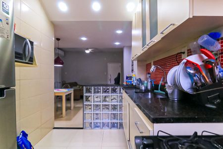 Apartamento à venda com 72m², 2 quartos e sem vaga Apartamento à venda com 72m², 2 quartos e sem vagaCozinha