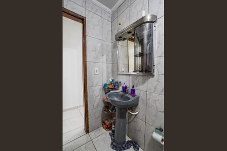 Casa para alugar com 190m², 3 quartos e 2 vagasBanheiro Corredor