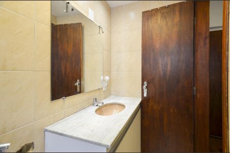 Apartamento à venda com 91m², 3 quartos e 2 vagas Apartamento à venda com 91m², 3 quartos e 2 vagasBanheiro Suíte