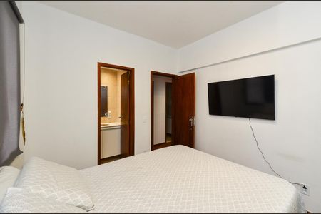 Apartamento à venda com 91m², 3 quartos e 2 vagas Apartamento à venda com 91m², 3 quartos e 2 vagasSuíte
