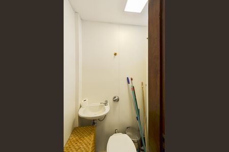 Apartamento à venda com 91m², 3 quartos e 2 vagas Apartamento à venda com 91m², 3 quartos e 2 vagasBanheiro de serviço