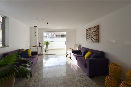 Apartamento à venda com 91m², 3 quartos e 2 vagas Apartamento à venda com 91m², 3 quartos e 2 vagasHall de entrada
