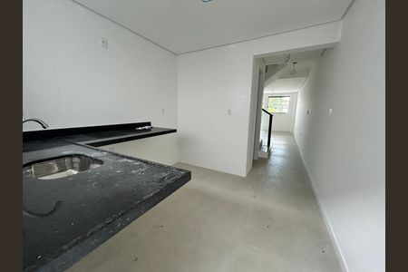 Cozinha de casa à venda com 2 quartos, 130m² em Santa Branca, Belo Horizonte