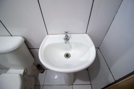 Banheiro de casa para alugar com 1 quarto, 42m² em Jardim Califórnia, Sorocaba