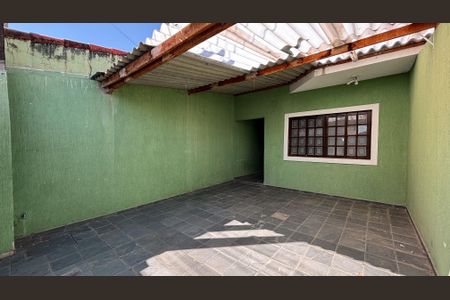 Casa para alugar com 159m², 3 quartos e sem vagaGaragem
