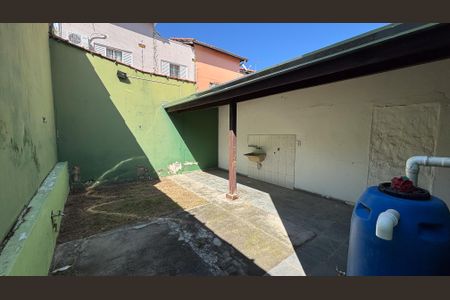 Casa para alugar com 159m², 3 quartos e sem vagaQuintal e Área de serviço