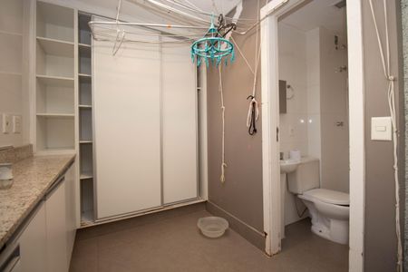 Apartamento para alugar com 147m², 4 quartos e 2 vagasÁrea de Serviço