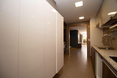 Apartamento para alugar com 147m², 4 quartos e 2 vagasCozinha