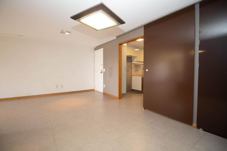 Apartamento para alugar com 147m², 4 quartos e 2 vagasSala