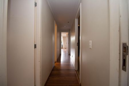 Apartamento para alugar com 147m², 4 quartos e 2 vagasCorredor