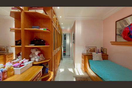 Casa de condomínio à venda com 450m², 3 quartos e 6 vagasSuíte 1