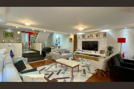 Casa de condomínio à venda com 450m², 3 quartos e 6 vagasSala