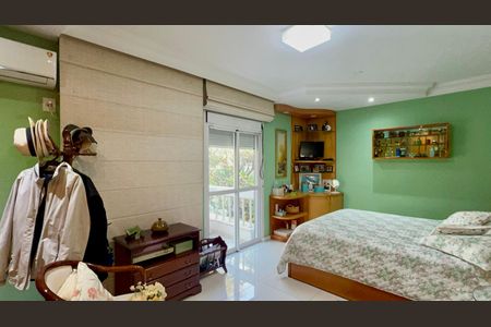 Casa de condomínio à venda com 450m², 3 quartos e 6 vagasSuíte 3