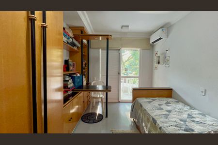 Casa de condomínio à venda com 450m², 3 quartos e 6 vagasSuíte 2
