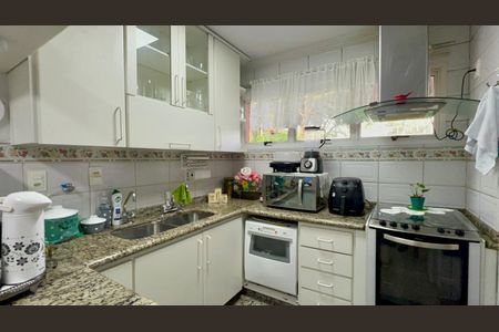 Casa de condomínio à venda com 450m², 3 quartos e 6 vagasCozinha