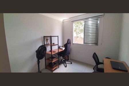 Apartamento à venda com 56m², 2 quartos e 1 vagaQuarto 2